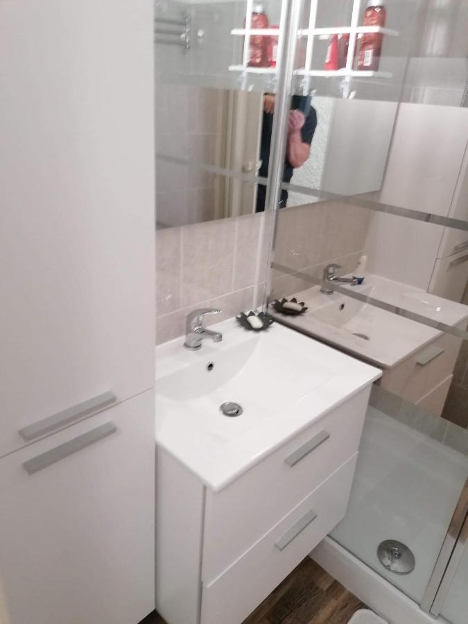 Studio Vue Sur La Mer Au 6Eme Et Dernier Etage กาเนต์-อ็อง-รูสซียง ภายนอก รูปภาพ